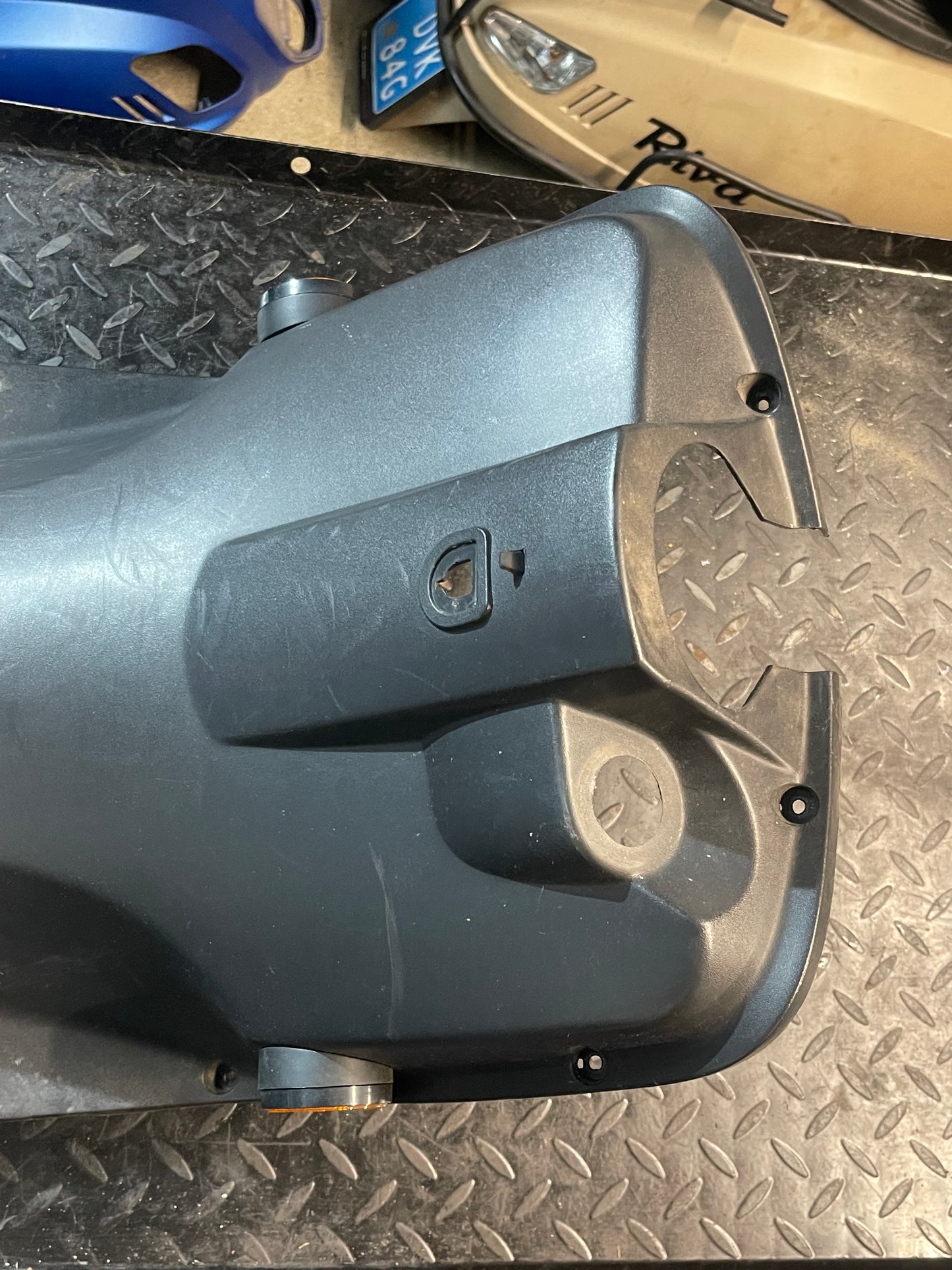 Beenschild SYM Fiddle 2 Zwart