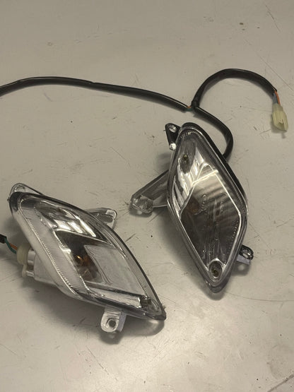 Nieuwe Knipperlicht set achterzijde Sym Fiddle 2