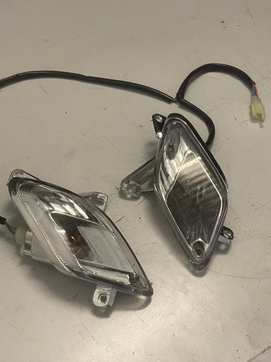 Nieuwe Knipperlicht set achterzijde Sym Fiddle 2