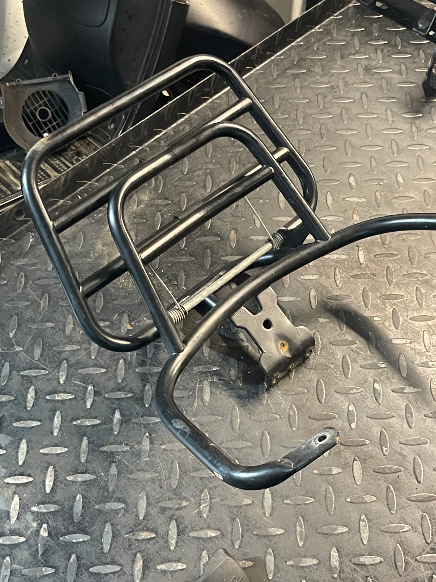 Vespa S / LX / LXV Achterdrager Glans Zwart (Vintage)