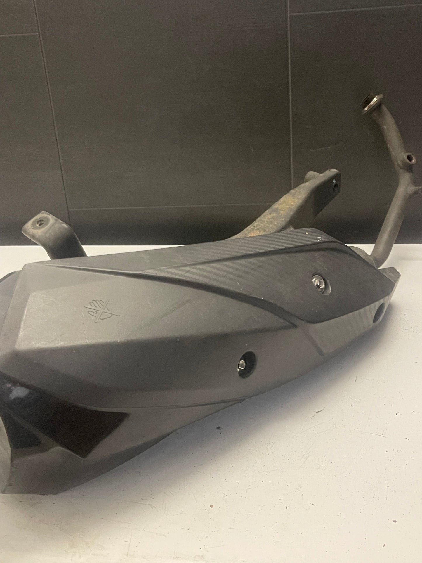 SYM Jet 14 4T Uitlaat & Hitteschild E4/E5 Origineel