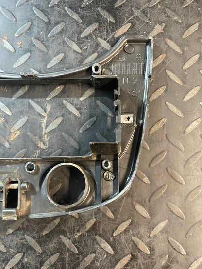 Vespa S / LX / LXV / ET2 Accuhouder Beschermplaat