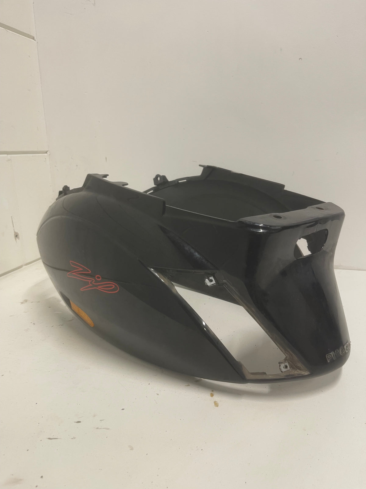 Achterkap Glans Zwart Zip 2000 2T & 4T