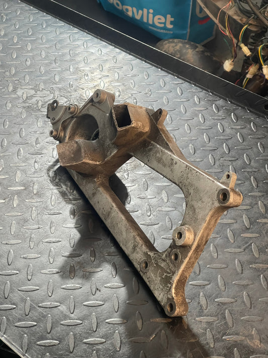 Uitlaat Ophanging Gilera Fuoco 500