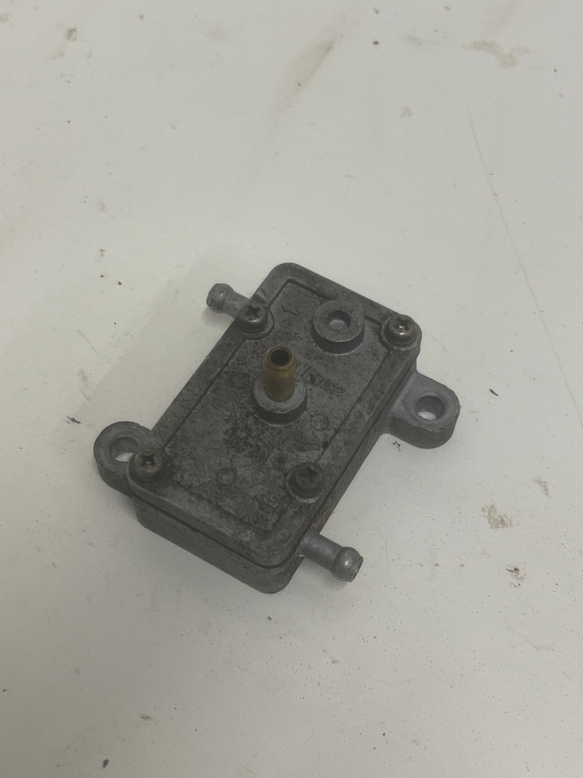 Brandstofpomp Runner / Typhoon / Hexagon 125-180cc 2 Takt