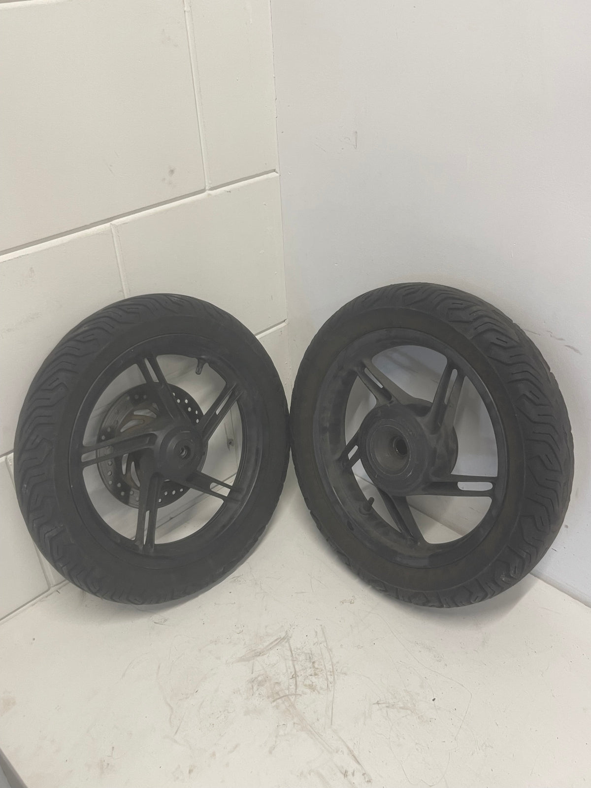 Voorwiel & Achterwiel Honda PCX 150 (PCX 150 JF28/KF12/KF15)