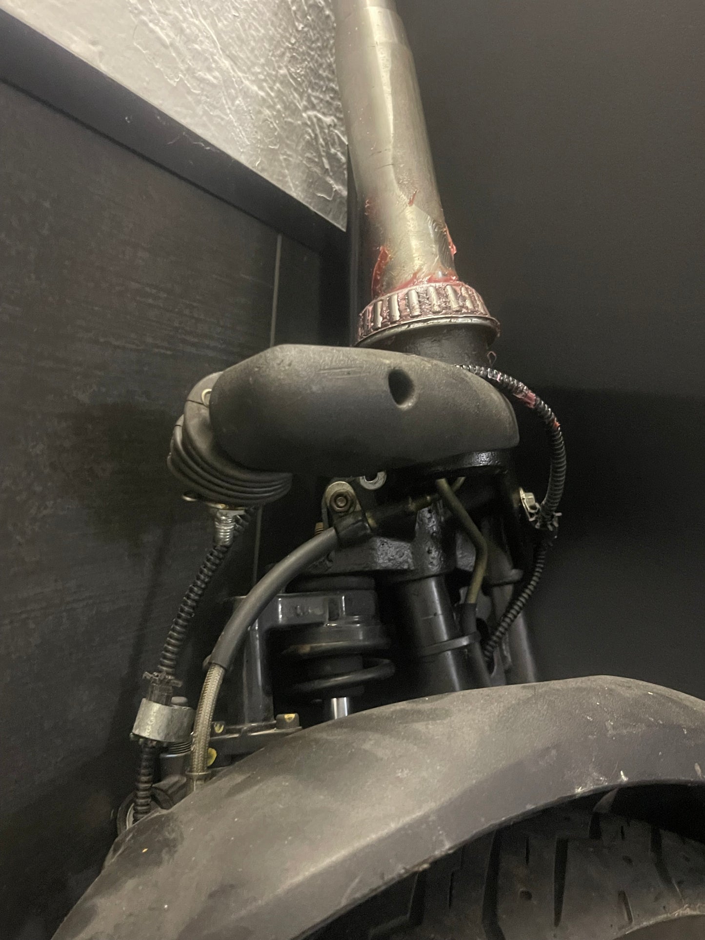 Gilera Fuoco 500 Voorvork & Voorwiel Links Compleet