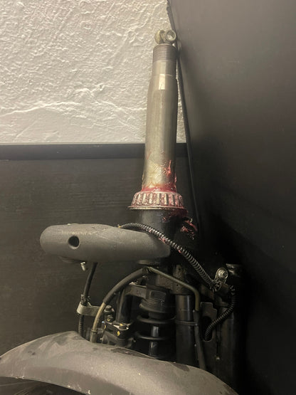 Gilera Fuoco 500 Voorvork & Voorwiel Links Compleet