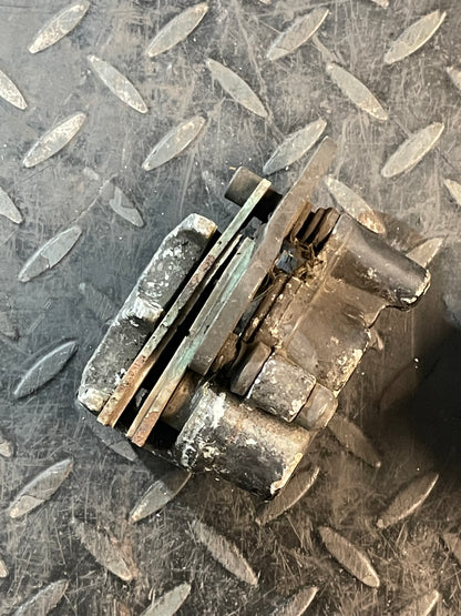 Remklauw Set Achterzijde Gilera Fuoco Origineel