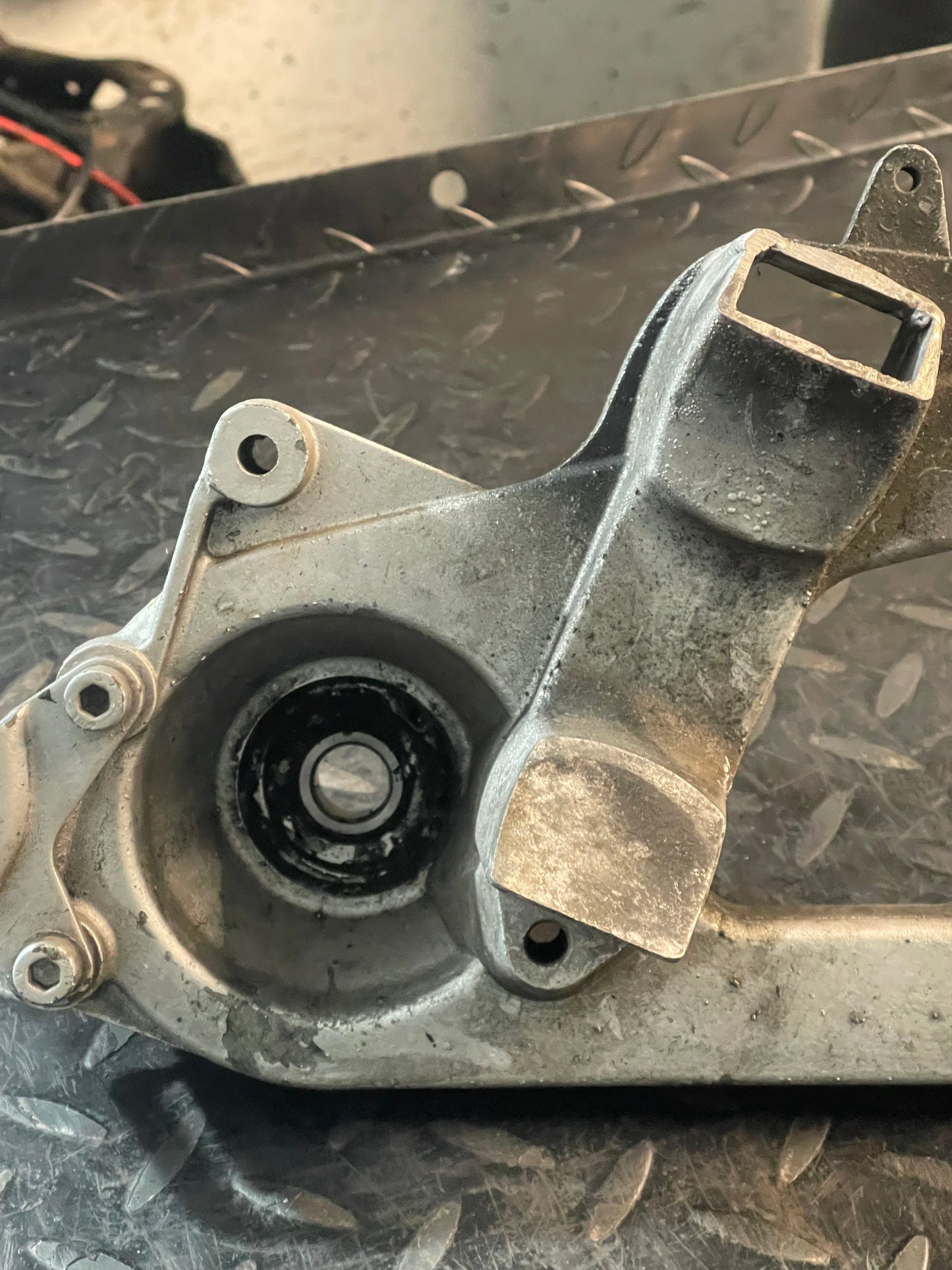 Uitlaat Ophanging Gilera Fuoco 500