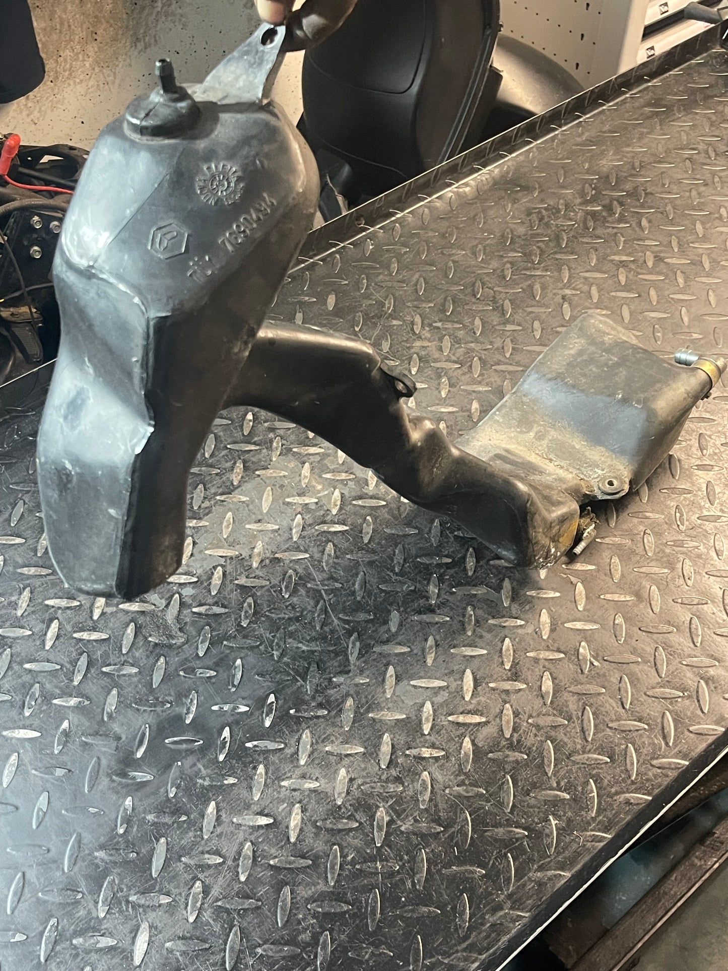 Benzinetank Piaggio / Gilera Typhoon 125cc & 180cc